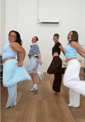 coworkers do thrusting