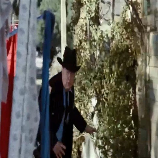 The Dukes of Hazzard S02E16 -Treasure of Hazzard Part6 #dukesofhazzard #hazzardcounty #generallee #hazzard #daisyduke | Back To 80s,90s
