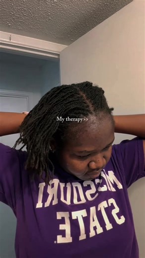 My three step microlocs routine. Spray, oil, and style. Only takes a few minutes to fix my hair. #locs #locstyles #fyp #microlocs #locdqueen @tinylocsofficial @FreeTheRoots @Locsanity