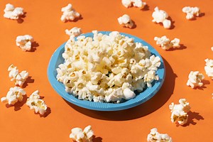 The 7 Best Foods to Eat Before Bed for Uninterrupted Sleep, According to Nutrition Experts