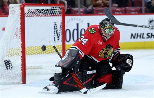Chicago Blackhawks trade Petr Mrázek and Craig Smith at deadline, but Ryan Donato stays put