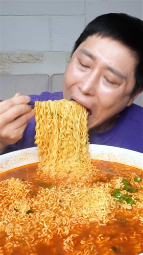 틈새라면 오리지널 10,000스코빌 7개 매운김치 먹방 면상호