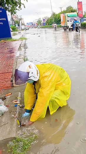 💥 Powerful Water Flow After Clearing a Clogged Culvert Entrance | Mr Doma