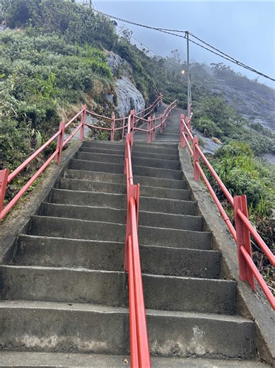 Christmas Sunrise Adventure at Adam's Peak