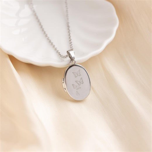 Vintage Oval Photo Necklace, Vintage Locket Necklace, Butterfly Necklace, Memorial Jewelry, Christmas Gift, Wedding Gift, Gift for Her - Etsy