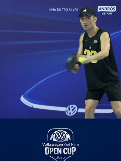 🔥 Ai nói nghệ sĩ và KOLs chỉ tỏa sáng trên sân khấu? Ca sĩ Lê Nhựt Minh & Ca sĩ Jessie Luong 🆚 KOL Dũng Đạp Bếp & Miss Huỳnh Như Ý Bước vào sân pickleball, tất cả đều cháy hết mình với những pha bóng đầy cảm xúc, sự phối hợp ăn ý và tinh thần thi đấu cực kỳ cuốn hút! 🎾✨ Cùng nhìn lại những khoảnh khắc highlight đáng nhớ của trận đấu này! 🎬🔥 #VolkswagenVietNamOpenCup2026 #CRBNVietnam #Kaitashipickleball #HisportsVietnam #VolkswagenVietnam