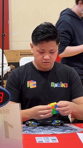 Fastest cube solve EVER ⏱️ 3.13 seconds by Max Park 🇺🇸 Speedcubing genius Max has achieved an incredible new time for the fastest time to solve a 3x3x3 rotating puzzle cube #speedcubing #speedcuber #cubing #guinnessworldrecords #wca