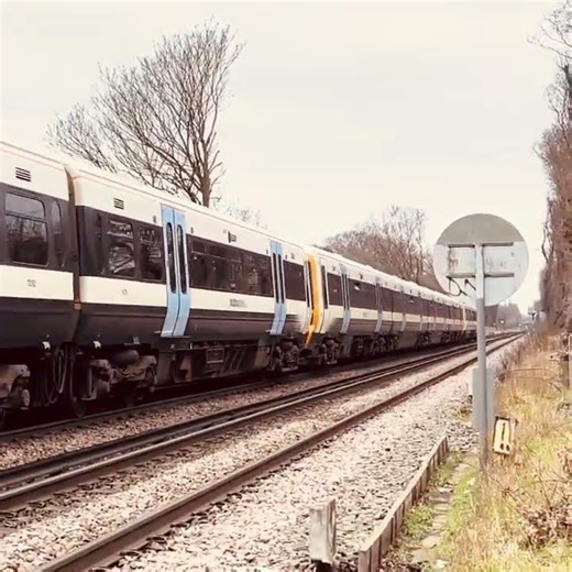 Class 466 / 465 Train ( Southeastern )