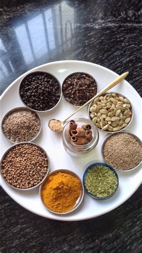 10 Powerful Indian Spices🌿 | Amazing Health Benefits #shorts #amazingfacts #healthtips #viral