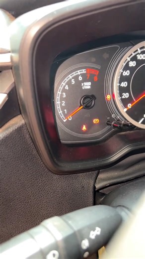 108K views · 2K reactions | Real veteran drivers will clean this car part regularly#DIY #tips #driving #car #repair #foryou #skills #knowledge | Xiucheshimei | Facebook