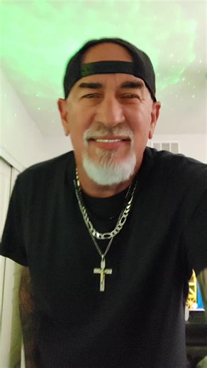 Robert (@sleepy1961)’s videos with Shake a Leg - AC/DC