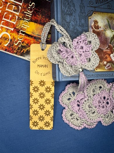 Customizable Laser-cut and Engraved Bookmark Adorned With a Charm and Handmade Knitted Coasters - Etsy