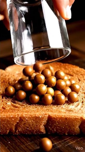 viral GOLD MELTED CHOCOLATE spread 🤯😲🤤 #asmreating #viral #asmr #asmrroleplay