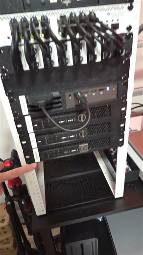 what should I put inside my homelab rack? #informationtechnology #storagesolutions #tech