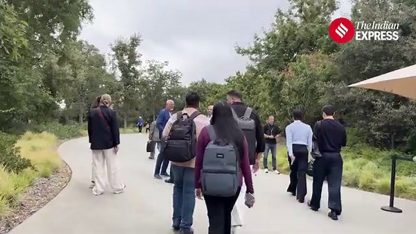 LIVE: Apple Event 2025 at Steve Jobs Theatre | iPhone 17 Air, Pro Series & More Unveiling