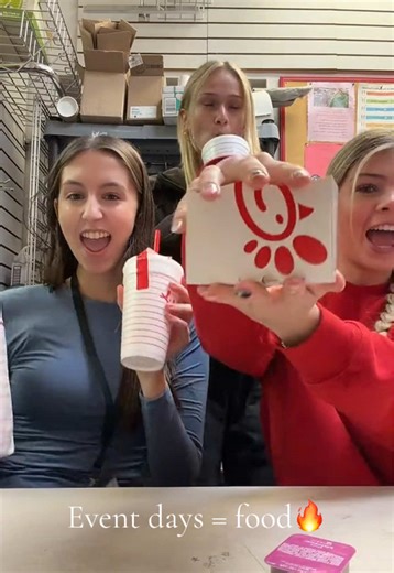 We ate😏 #chicfila #mukbangs #platoscloset #illinois #libertyville