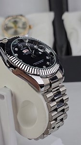 Stainless Steel Watch Style that feels refined & confident ✨ Key Features: * Day, Date & Time display ⌚ * Durable stainless steel body 🛡 * Strong, solid metal chain ⛓ * Long-lasting colour finish (up to 6 months)* 🎨 * Reliable machine performance ⚙ * Branding on crown & chain lock 👑 Why You’ll Like It: * Elegant & classy look 😎 * Comfortable for daily wear * Suitable for casual & formal outfits 🎁 A great gifting option for someone special 🛒 Available in limited quantity 📩 Message now for 