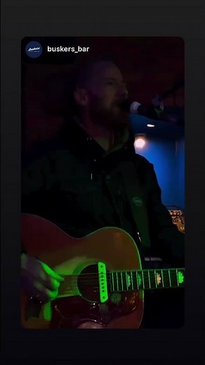 scotty connor musician performance @buskers-bar dublin