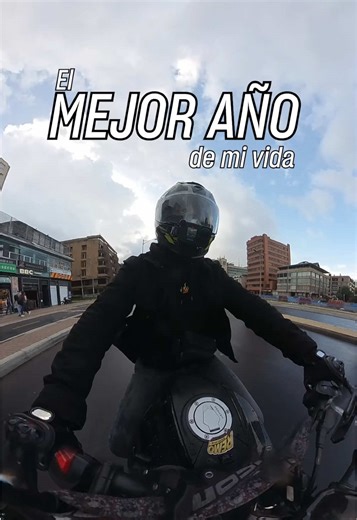 El 2025 ha sido el mejor año de mi vida y todo se lo debo a ustedes, de verdad gracias por compartir cada momento, cada aventura, cada edit, cada viaje, cada video, el apoyo de ustedes, con cada like, cada comentario, cada risa hace que todo esto valga la pena, los Tkm y feliz año, nos vemos este 2026, vamos con toda 🫶🏼💕 #felizañonuevo #2026 #happynewyear #biker #motociclista