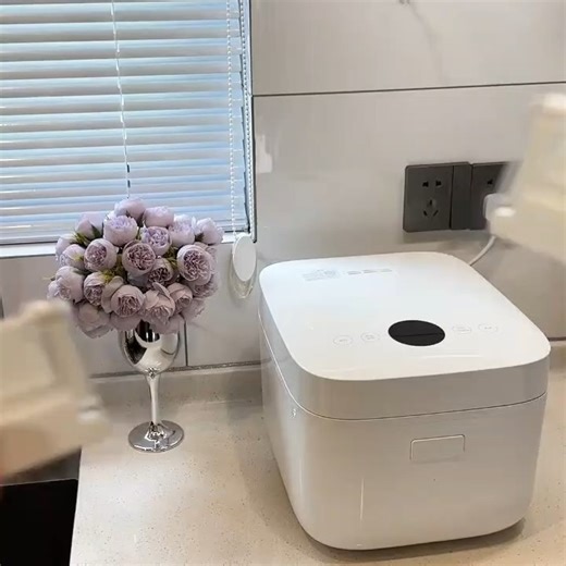 DHgate on Instagram: "Hang it all, no drill needed 🪝✨ Multi-purpose hooks that make organizing effortless and damage-free Shop now🛒https://cutt.ly/EtzEuXFs #HomeOrganization #EasyHacks #MultiFunctional #SpaceSaver #DIYFriendly #DHgateFinds"