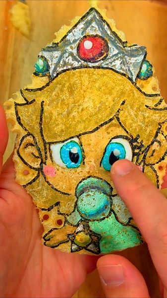 I made a Baby Rosalina Cookie🍼👑🍪 from super mario galaxy