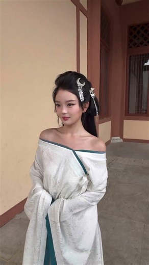 Unveiling the True Essence of Beauty: Beyond Birth