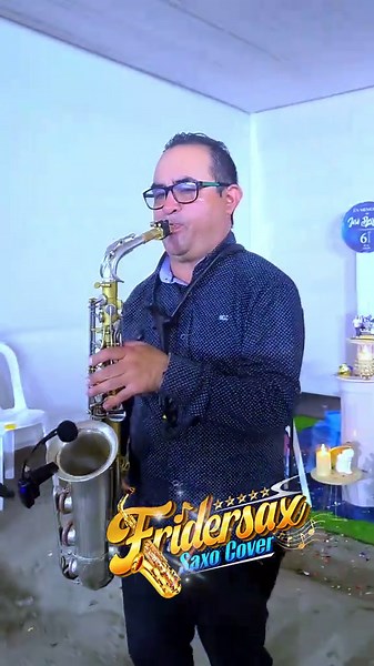 Saxo Cover of Parranda La Negrita