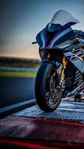HP4 Race: A Spectacular BMW Sportbike Unveiled