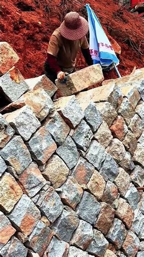 Mastering Dry Stone Walling: How to Build Durable Retaining Walls