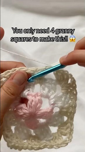Turning 4 granny squares into a jumper 😍