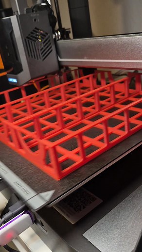 Jeg blive hele tiden overrasket over, hvad man kan med den printer. 2050 timer drift timer, med samme dyser. | Hans Peter Petersen