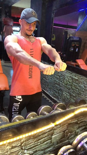 Max exercises on Reels