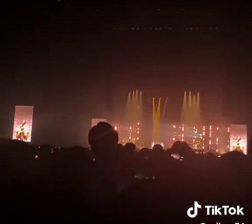 宇多田ヒカル『Automatic』ライブパフォーマンスが感動的！