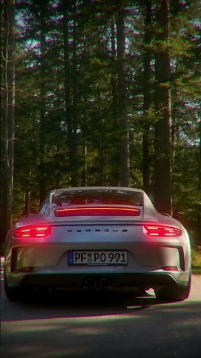 Porsche 911 GT3 Touring – The Perfect Blend of Power and Purity!