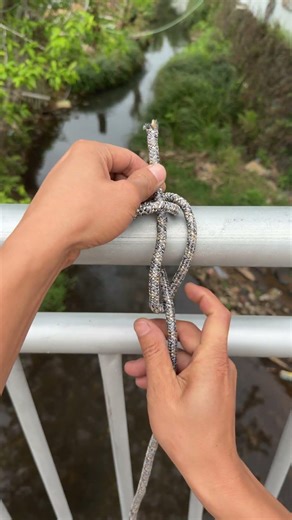 ¡Aprende en 10 segundos! Tutorial de nudos súper práctico