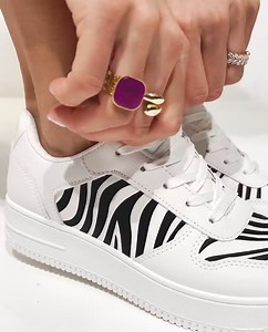 5.7K views · 93 reactions | Details make the difference 煉 Sneakers με λεπτομέρεια animal print. Βρες το στο www.luigi.com.gr https://www.luigi.com.gr/sneakers-me-leptomereia-zebra-print/p/18453/36,107/?color=022 | LUIGI | Facebook