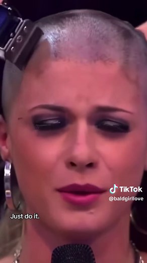 Bald Girl Headshave Transformation | Buzzing Hair - Shaving My Head