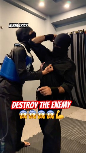 Don’t Panic—Destroy the Collar Grab! #survival #selfdefense #kravmaga #uk #taekwando #usa #fighting