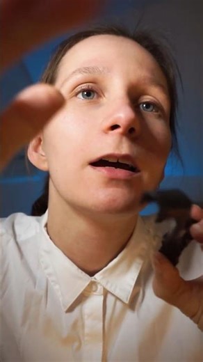 Clipping and Cutting Hair ASMR 💇🏽 #asmr #asmrvideo #asmrshorts #shortsasmr #asmrhaircut #tingles #rp