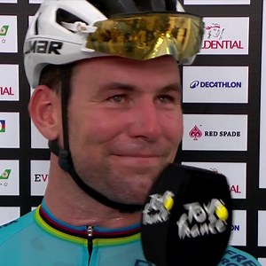 "I realised it was last 15 kilometres of my career." ❤️ An emotional reflection from Mark Cavendish after bowing out with a victory in Singapore 🥲 | TNT Sports
