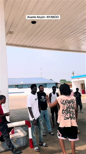 Hmmm #streetztraffic | traffic