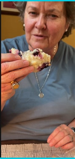 🥧 PieHouse Bakery — Bentonville, Arkansas From-scratch pies, pastries, soups, and savory pot pies baked fresh daily. Intentional, cozy, and all about flavor. Come with Lynn West as she takes you inside PieHouse Bakery. Must-Trys: Chicken Pot Pie • Jalapeño Cheddar Scone • Strawberry Pie • Raspberry Pie • Chocolate Pie • Blueberry Scone Discover more top desserts in NWA 👇 👉 https://nwatravelguide.com/best-desserts-northwest-arkansas/ #NorthwestArkansas #NWATravelGuide #LynnWestNWA #PieHouseBak