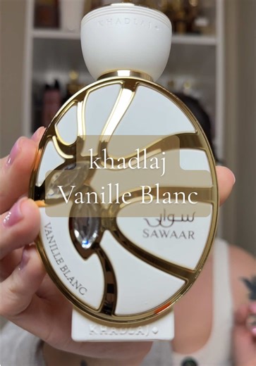 khadlaj Vanille Blanc is such a pretty vanilla perfume with a very photorealistic powered sugar note. I love it! #khadlaj #vanilleblanc #perfumereview #perfumeunboxing #perfumetiktok @Khadlaj Perfumes @BeautyHouse US