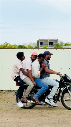 कसे पण असो जीव आहेत आपला ❤️ #friendship #rahuldada #sunitachavan #rahuldadacomedy #suni #comedy