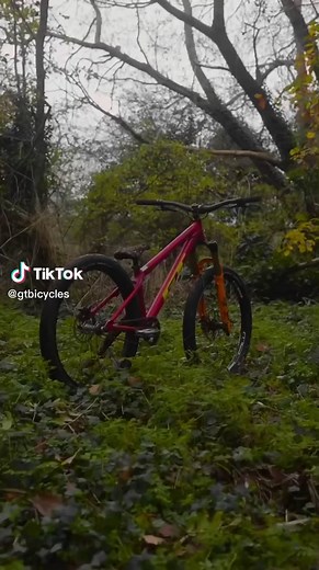 GT La Bomba: Ultimate Dirt Jumper Bike Check