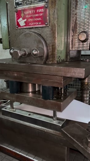 Plastic cutting die #machine #powerpress #engineeringwork