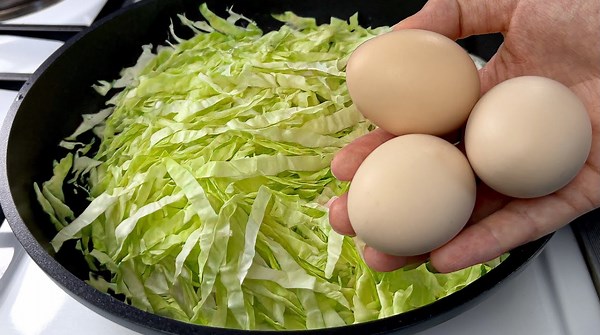 Flavor-packed cabbage dinner quick, easy & comforting one-pan meal