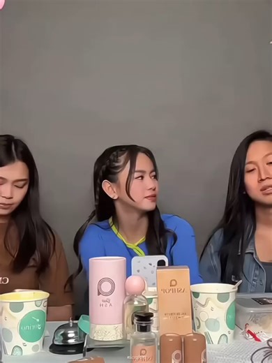 the real definition of low-key 🤩 ASHDRES MAGJOWA!!! 😝 @_ashtineolviga @andresmuhlach_ #ashdres #ashtineolviga #andresmuhlach #lowkey #niki