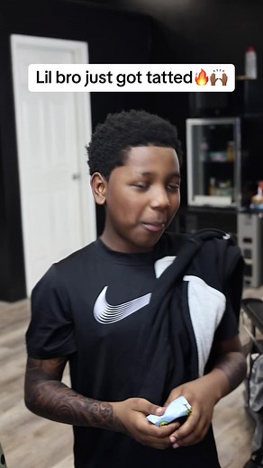 First Tattoo Experience: Age, Process, and Results