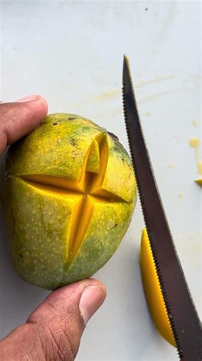 #fruit #cuttingart #fruitcutting #trending #satisfying #cuttingskills
